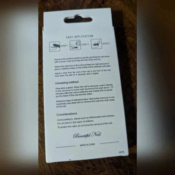 Almond Halloween Press on Nails Blood (New) - Picture 3 of 4